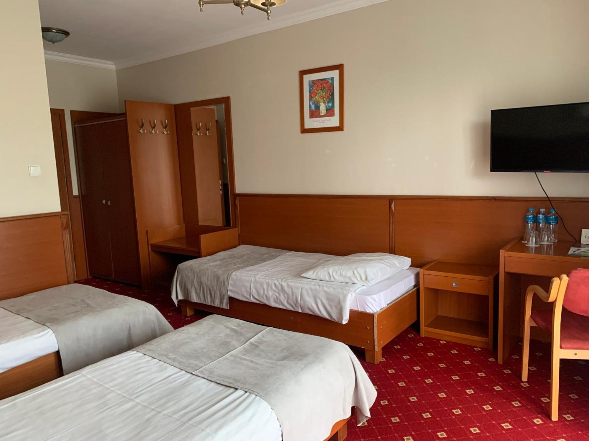 Hotel Albatros Serwy Zewnętrze zdjęcie